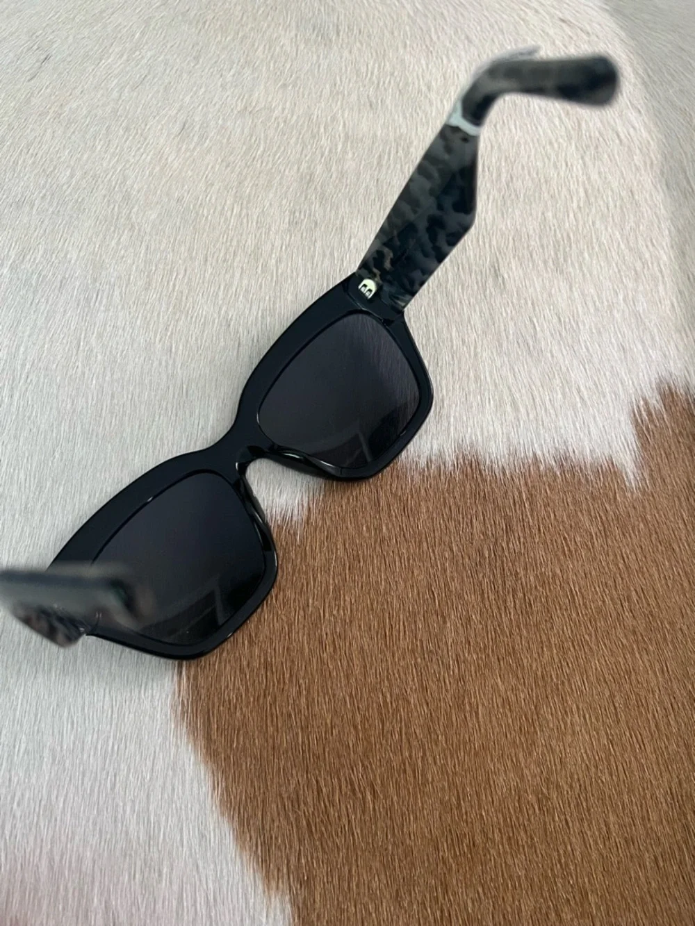 Z Supply Incognito  Black Cat-Eye Sunglasses with Tortoiseshell Temples NWT
